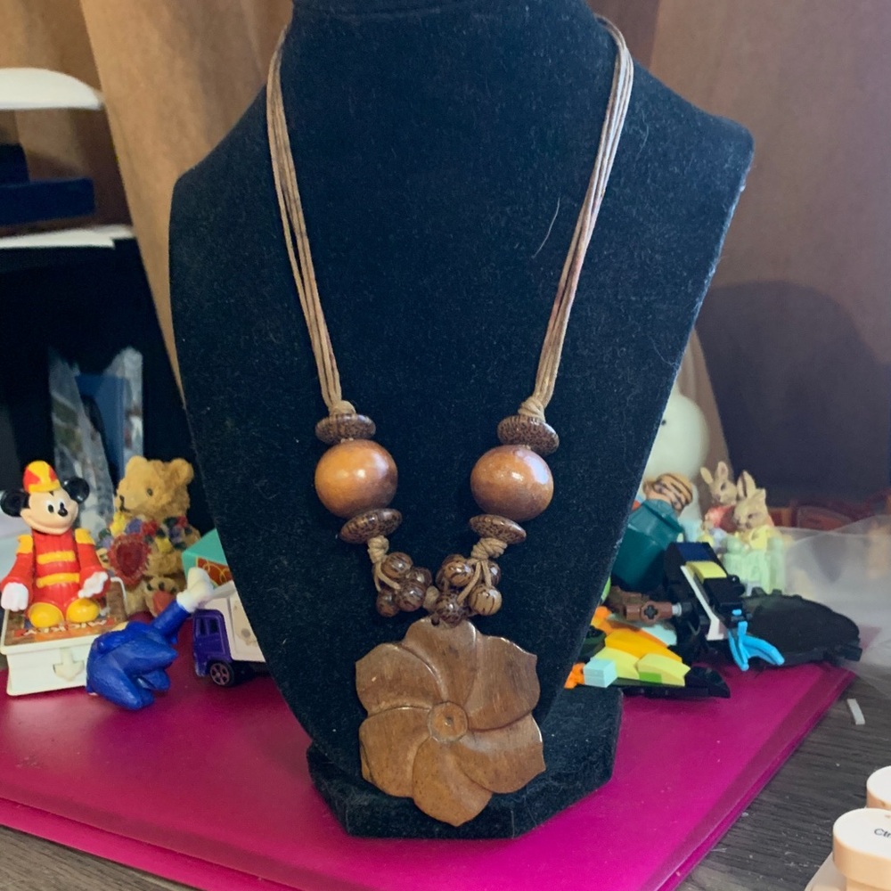 Handcrafted Wooden Flower Necklace - Picture 9 of 10